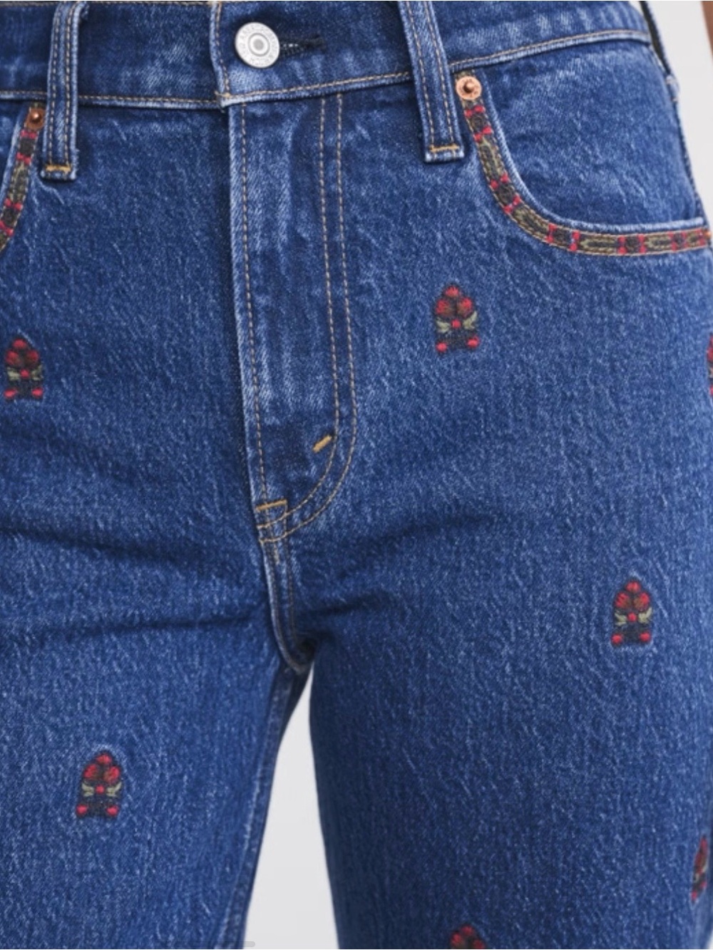 abercrombie and fitch embroidered 90s high rise curve love jeans